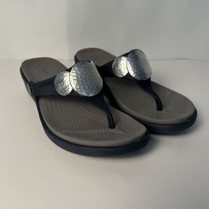 Crocs Womens Blue Flip Flop Thong Wedge Sandals Size 7 Silver Accents